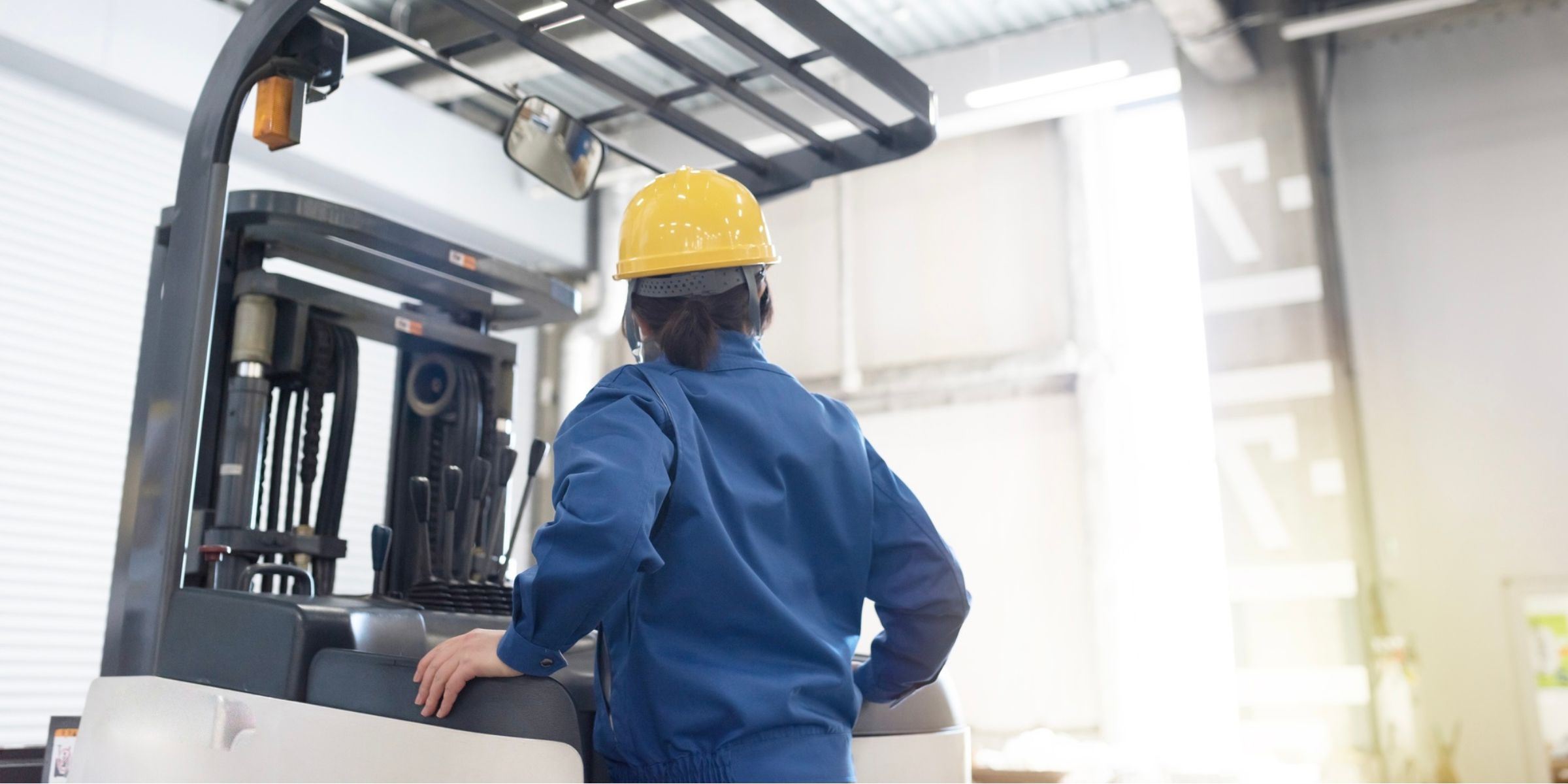 倉庫内で効率的に荷役作業を行う物流現場